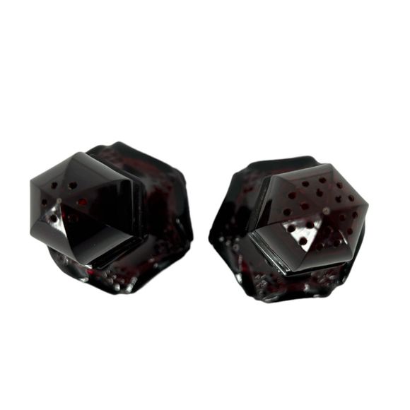 Avon vintage salt pepper shakers glass 1876 Cape Cod Ruby Red collection - Picture 7 of 12